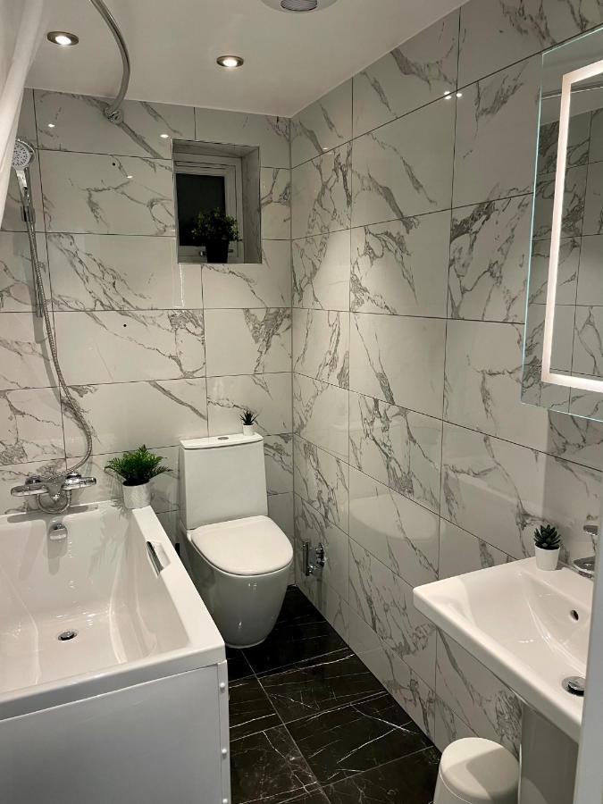 Smart/ Modern One Bedroom Flat Purley Kültér fotó
