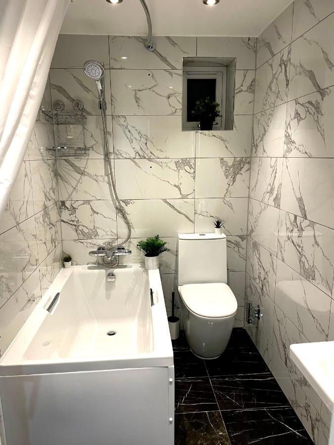 Smart/ Modern One Bedroom Flat Purley Kültér fotó